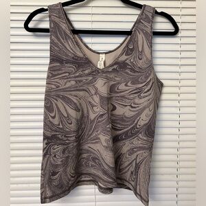 Athleta cropped marble tank top women’s size Large
